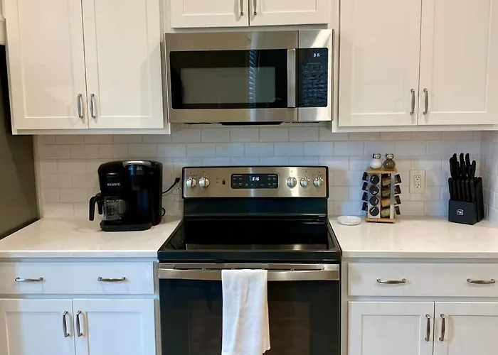 The Haven “jade” Townhome In Columbus, Ohio Holiday home